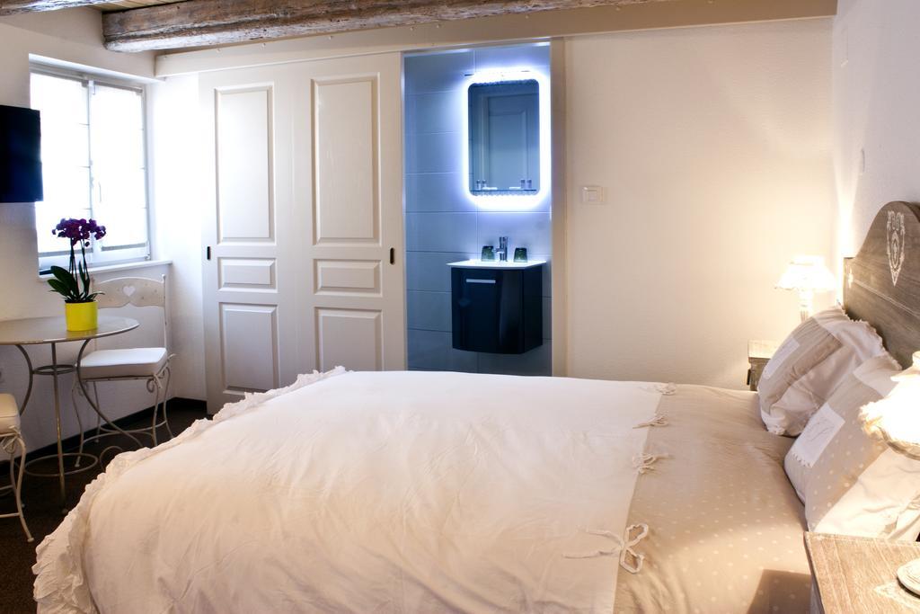 Chambre Le Hupsa Pfannala Saint-Hippolyte  Camera foto