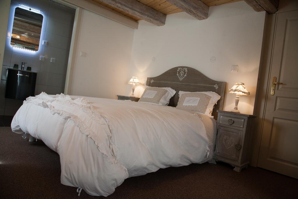 Chambre Le Hupsa Pfannala Saint-Hippolyte  Camera foto